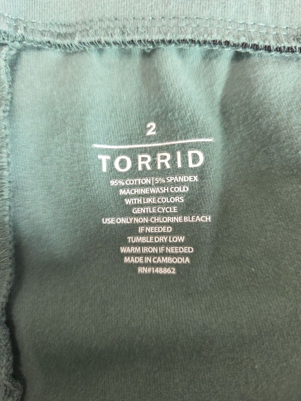 Torrid Premium Legging Crop Length Size 2 Green Cotton/Spandex Elastic Waist - Picture 2 of 7